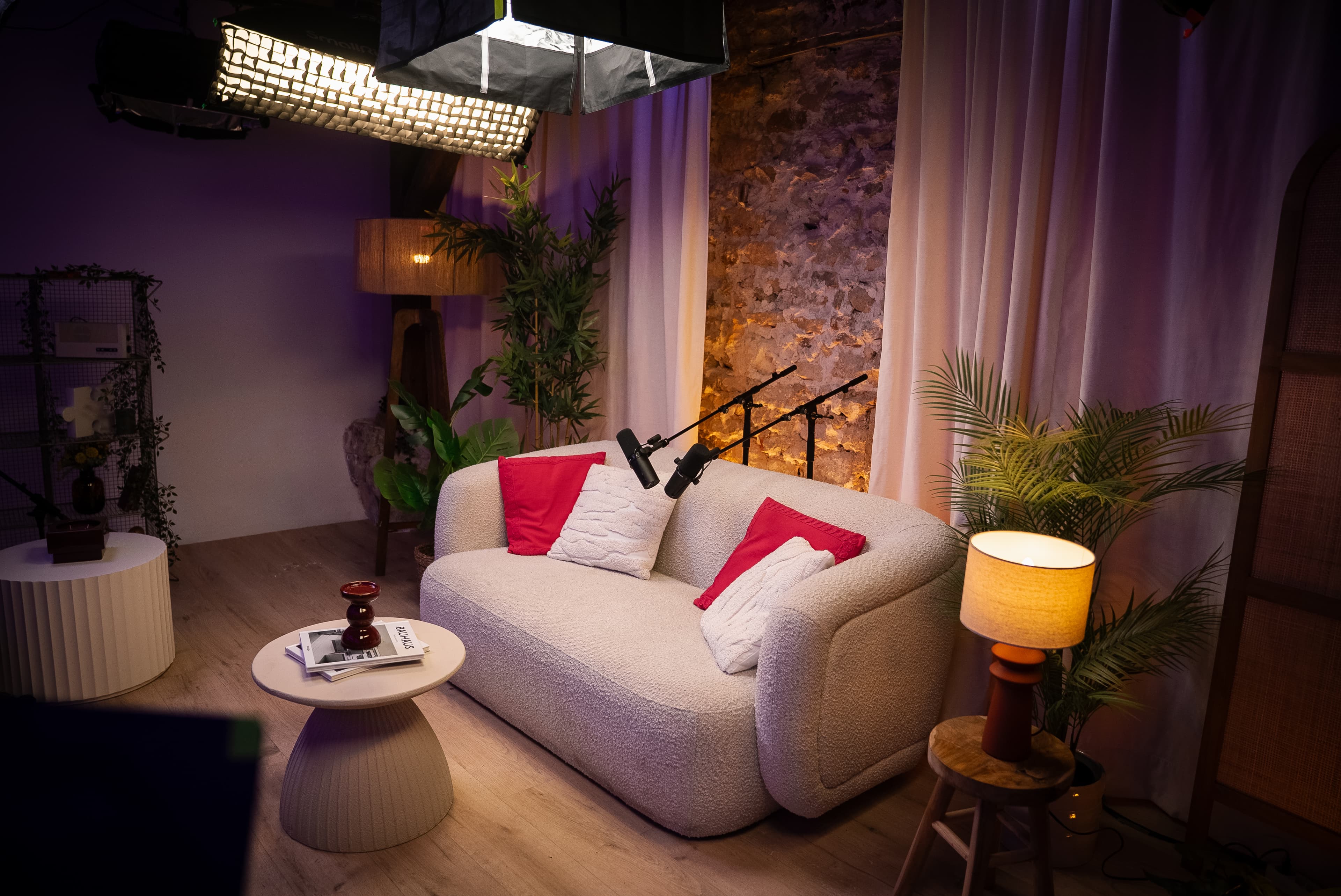 Studio Coquette, le podcast filmé en boudoir, vue 4 sur 8